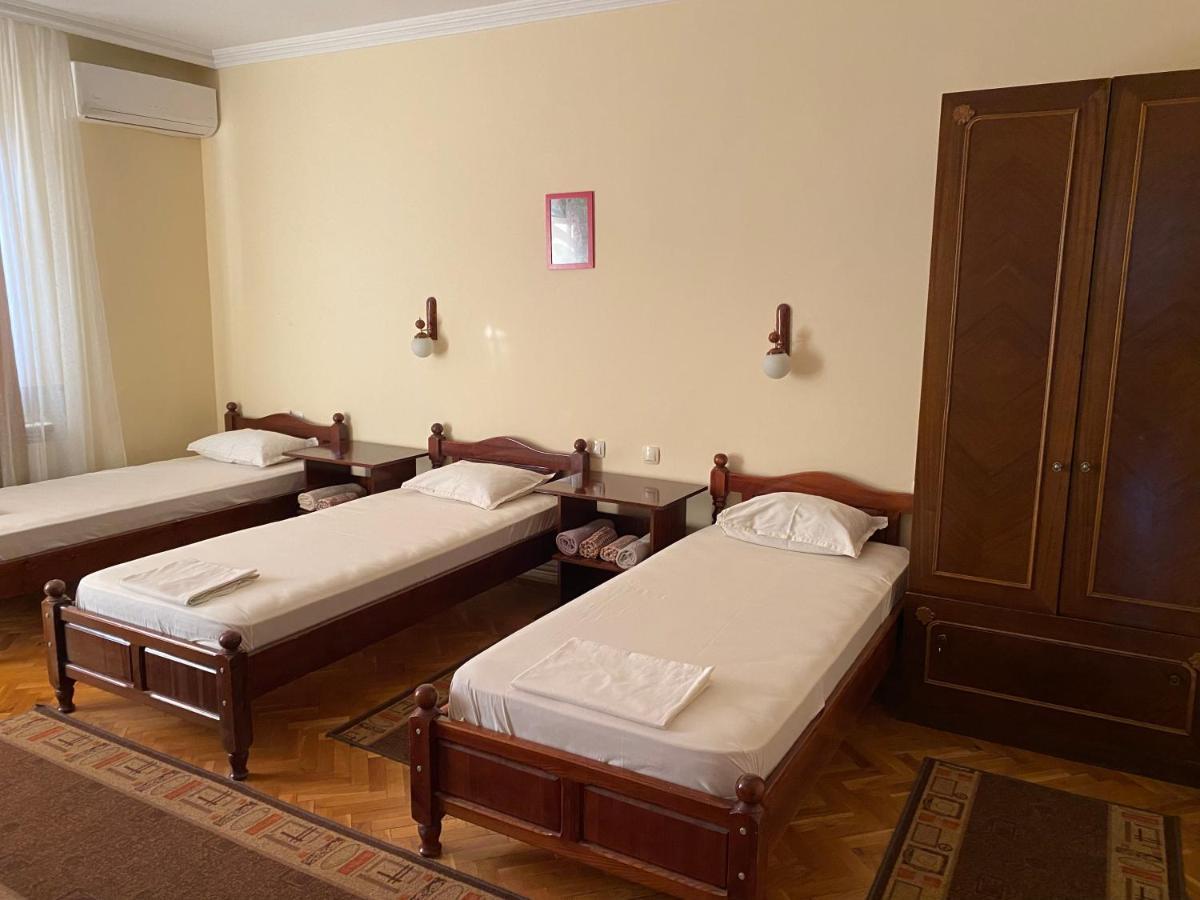 Family Hotel "May" Petrics Kültér fotó